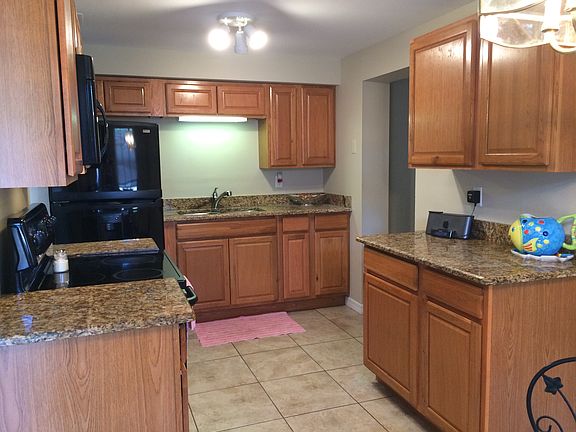 5th image of 6007 W Clifton St