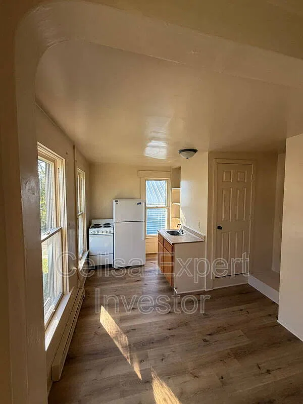 Studio, 1.0 bath, $575 — Photo 4
