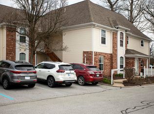 660 Forest Glen Dr, Valparaiso, IN 46385