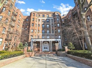 8451 Beverly Rd APT 5C, Jamaica, NY