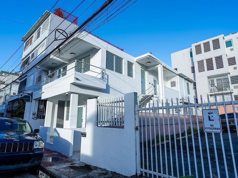1st image of 185 Calle Diez De Andino
