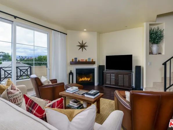 4400 Cartwright Ave Unit 205, North Hollywood, CA 91602