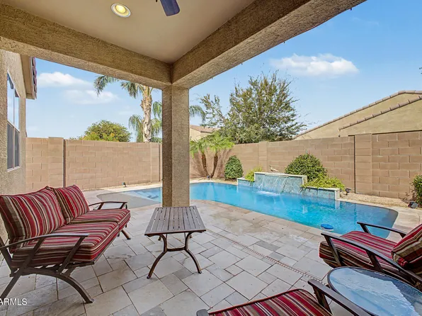 696 W GLEN CANYON Drive, San Tan Valley, AZ 85140