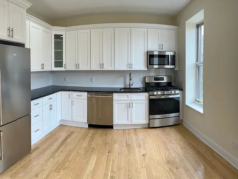 80 W 82nd St #5C — Photo 1