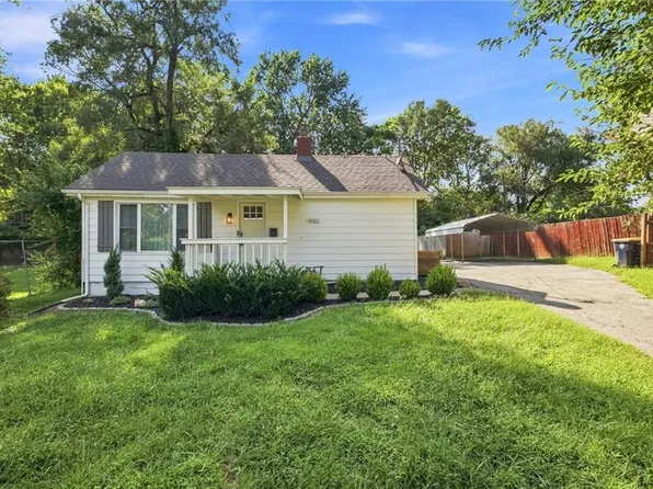 9022 Grand Ave, Kansas City, MO 64114