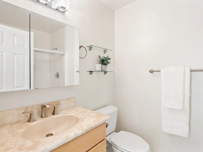259 Donax Ave #F — Photo 17