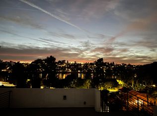 2404 W Glendale Ct, Los Angeles, CA 90039