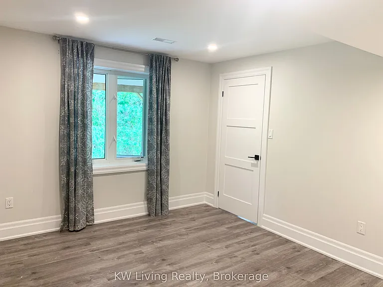 162 Art West Ave #LOWER — Photo 16