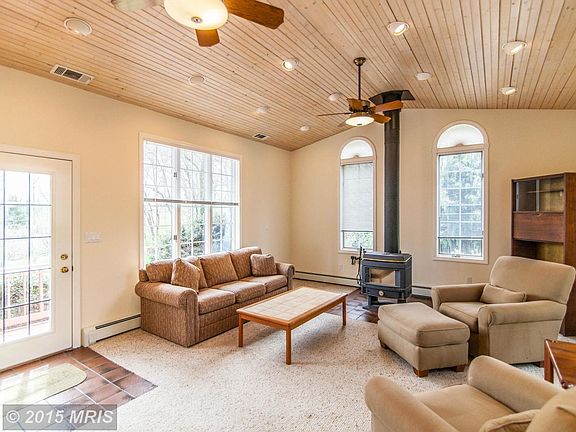 Family room addition with cathedral ceiling