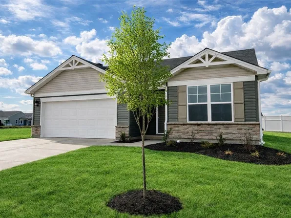 1181 Blue Spruce Ln, Wilmington, OH 45177