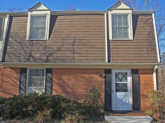 3rd image of 103 Hampden Dr