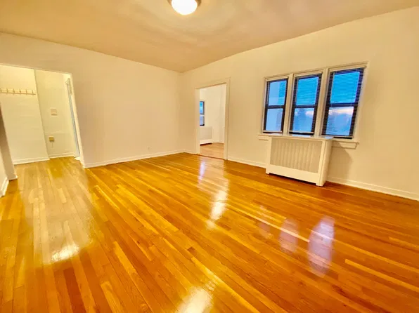 (undisclosed Address), Eastchester, NY 10709
