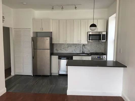 Rented by (Legacy) Tri Hill Realty Group LLC | media 8