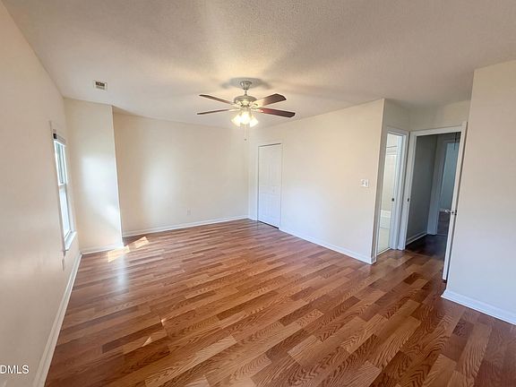 4th image of 5621 Split Oak Way