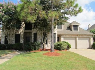 3506 Pine Tree Dr, Pearland, TX 77581