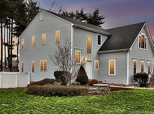 5 Mayrand Way, Windsor Locks, CT 06096