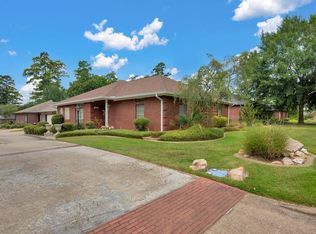 410 Winged Foot Dr, Lufkin, TX 75901