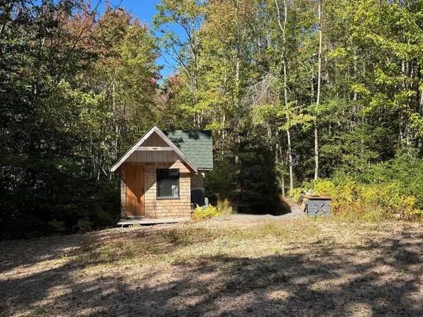 479 Gilberts Ln, Lunenburg, NS B0R 1A0