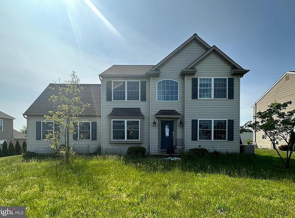 1st image of 1795 Campus Rd