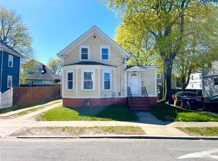 204 Early St, Providence, RI 02907
