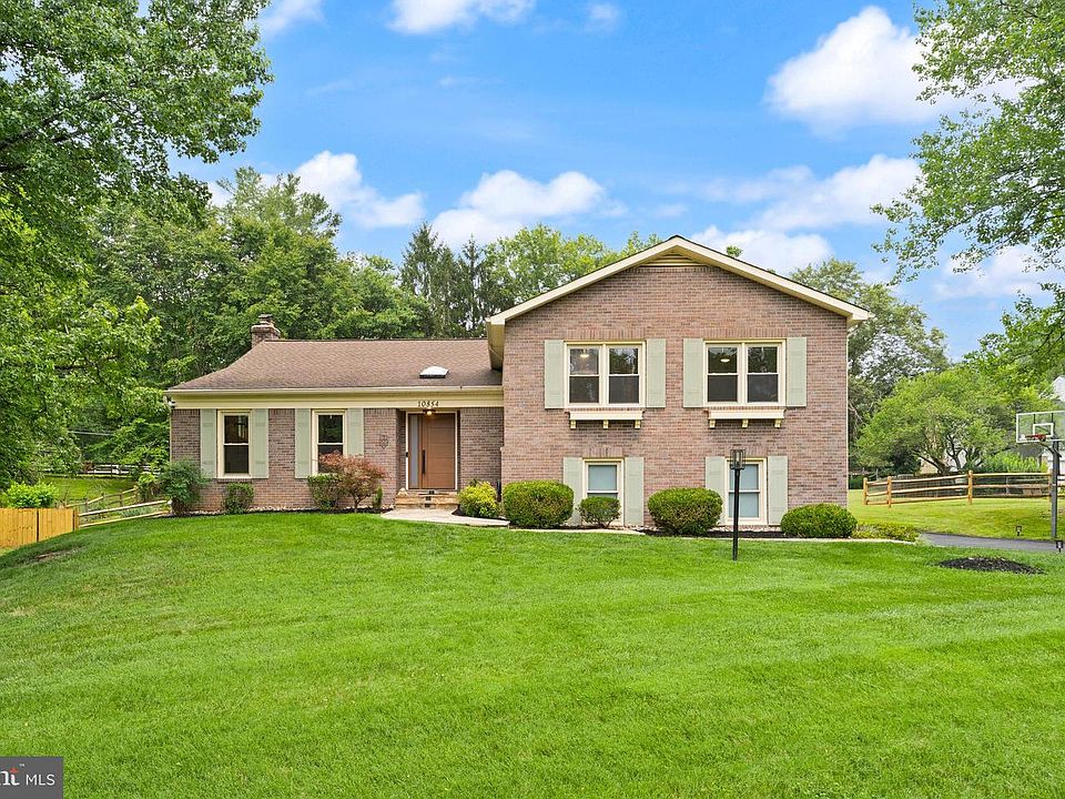 1st image of 10854 Meadowland Dr