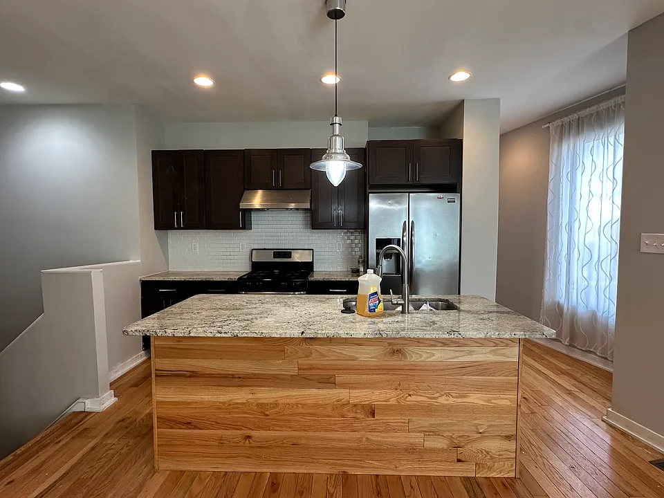 701 Fairmount Ave #1