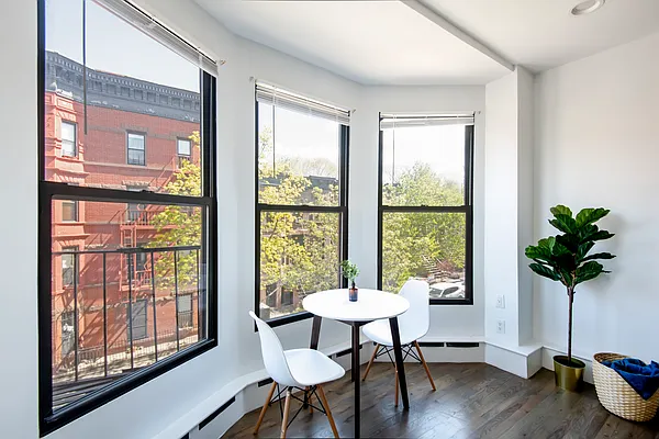 Rented by Compass | media 13