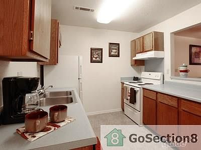 1st image of 501 W 15th St