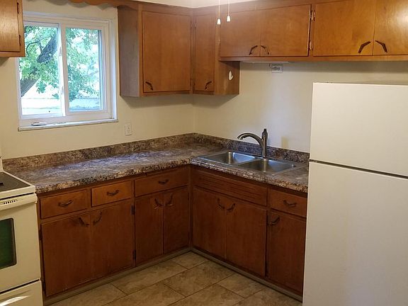3rd image of 1285 W Clifton Blvd APT 3