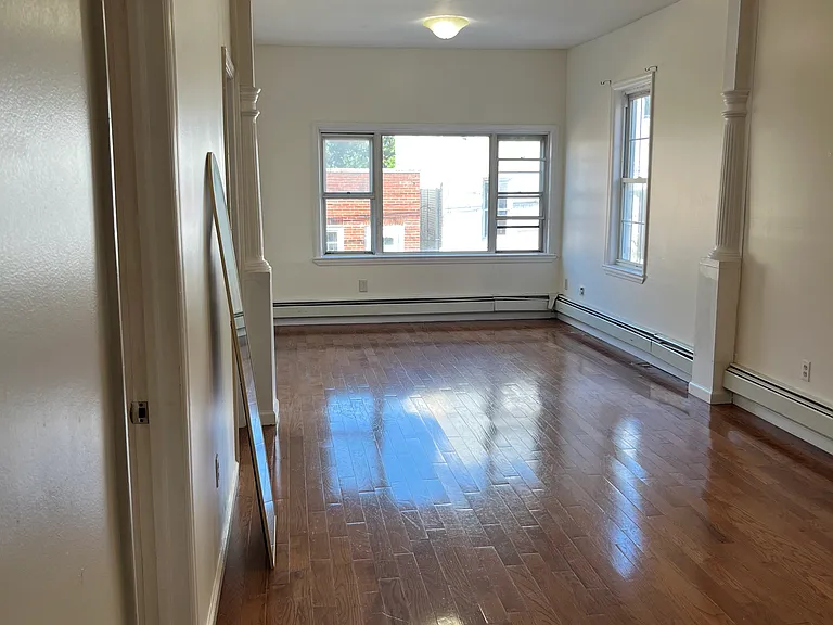 56 Spring St — Photo 1
