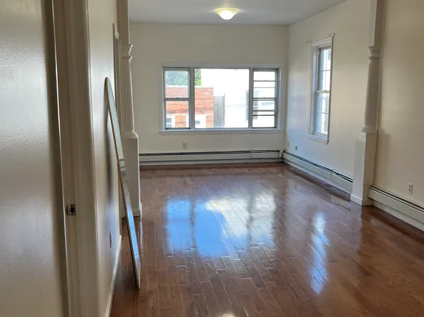 56 Spring St, Lodi, NJ 07644