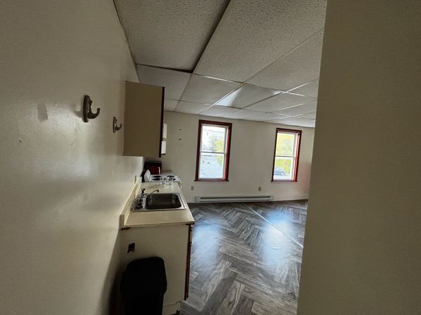 35 Green St #B