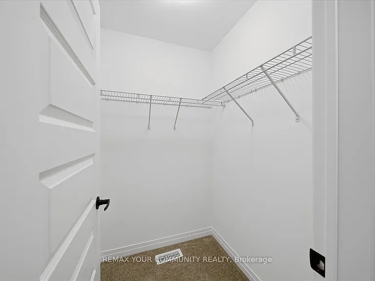 26 Flan Blvd — Photo 15
