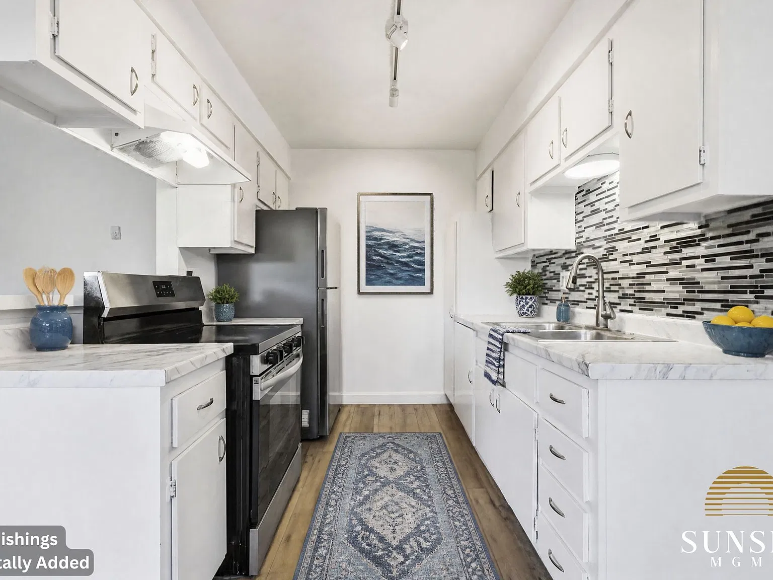 220 E Yucca St — Photo 3