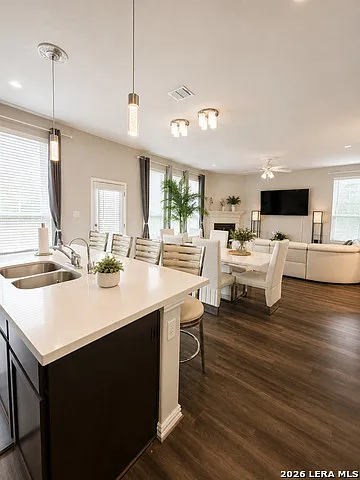 6710 Encore Oaks — Photo 4