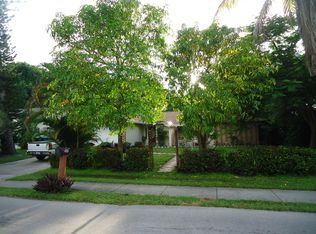 1081 Cardinal St, Naples, FL 34104
