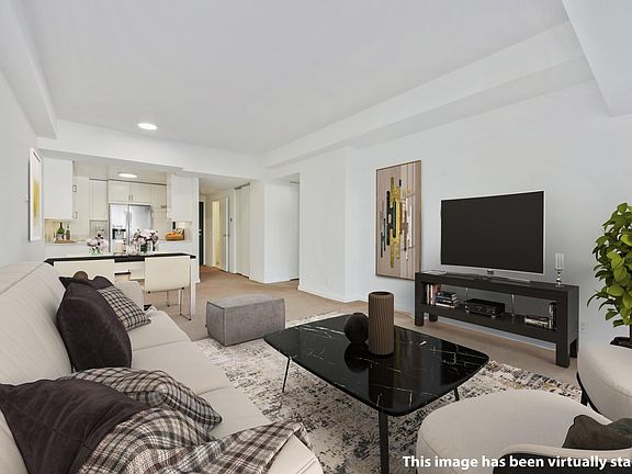 2nd image of 1155 N La Cienega Blvd APT 700