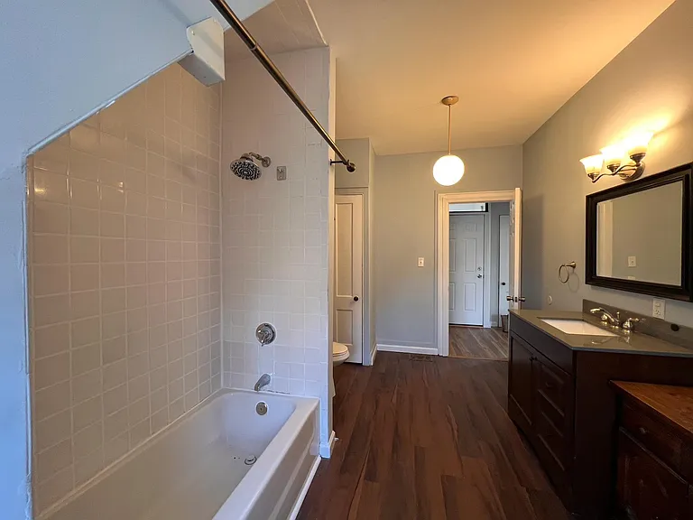 362 Laurel St #E — Photo 7