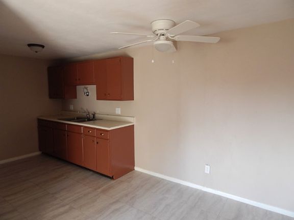 2nd image of 420 N Cherrywood Ave APT 5