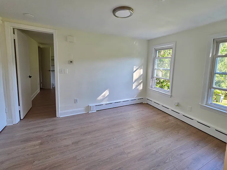 1430 Sussex Tpke #3 — Photo 5