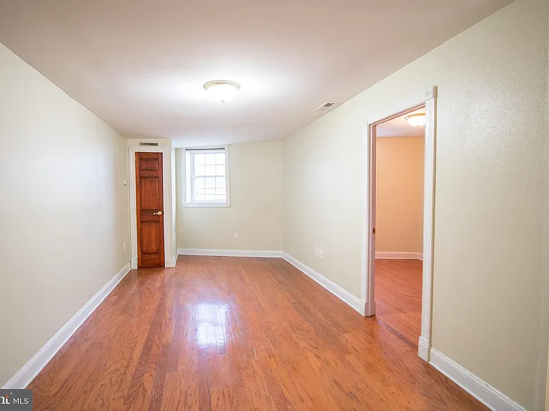 1124 E Passyunk Ave #3 — Photo 2