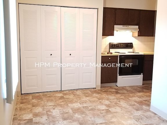 2nd image of 1300 Brimfield Dr APT A4