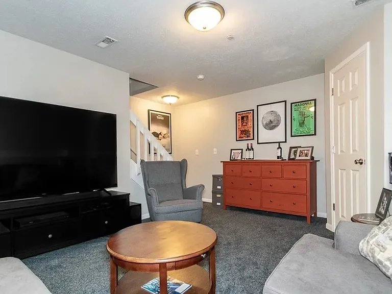 1254 Meadow Run — Photo 12