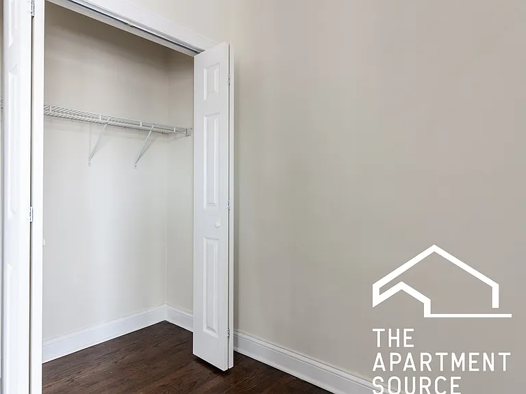 3345 N Marshfield Ave #405 — Photo 6