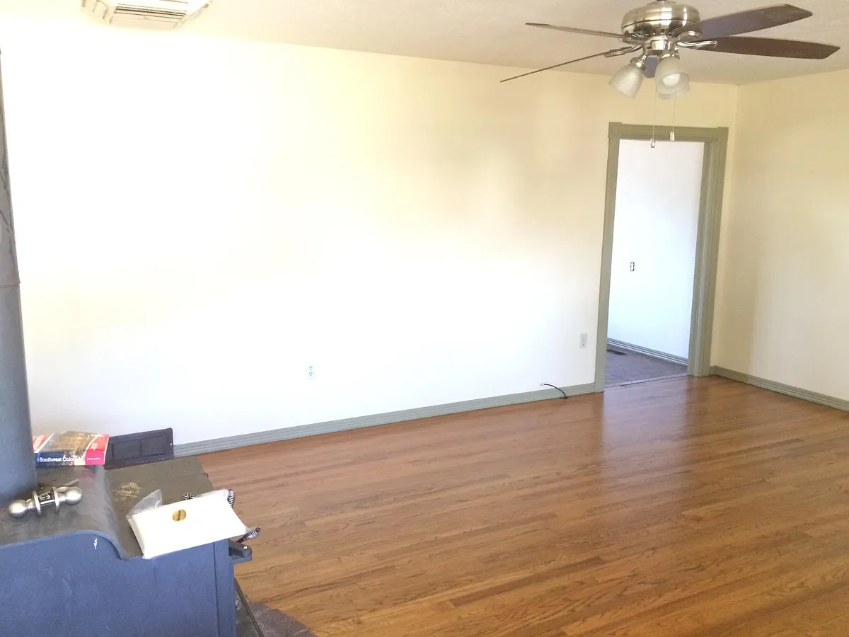 Building Photo - 836 Brookside Dr