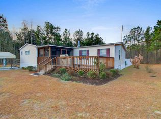 135 Fryes Ln, Cross, SC 29436