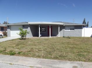 3249 Eisenhower Dr, Holiday, FL 34691