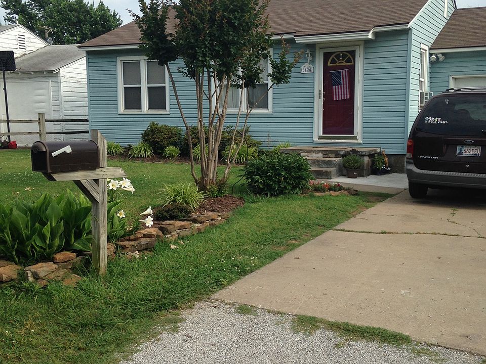 2nd image of 5120 E Easton St