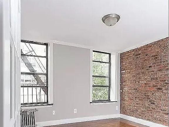 3rd image of 410 E 13th St #3G