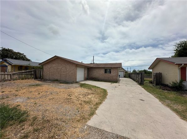 113 Lee Ave